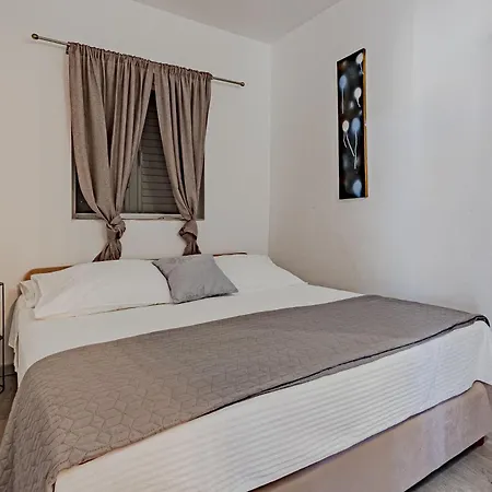 Seaside House For Families With Children Cove Stratincica, Korcula - 9265 Vela Luka