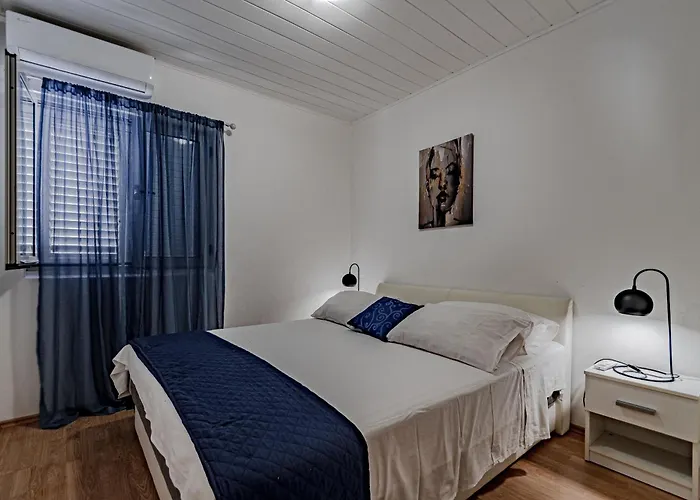 Seaside House For Families With Children Cove Stratincica, Korcula - 9265 Holiday home