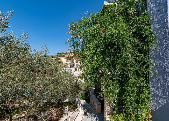 Holiday home Seaside House For Families With Children Cove Stratincica, Korcula - 9265 *