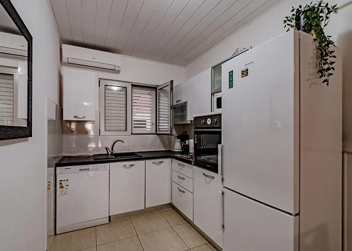 Seaside House For Families With Children Cove Stratincica, Korcula - 9265 *