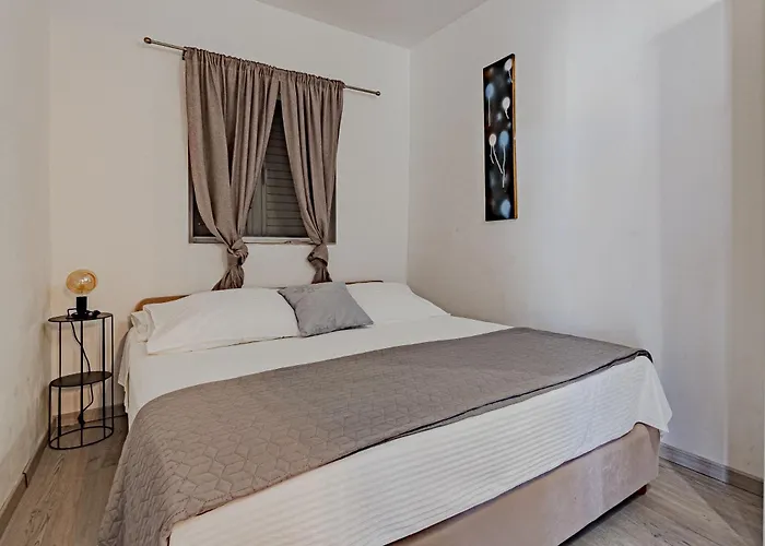 Seaside House For Families With Children Cove Stratincica, Korcula - 9265 Vela Luka