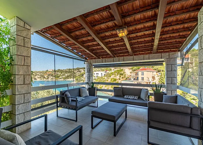 Holiday home Seaside House For Families With Children Cove Stratincica, Korcula - 9265